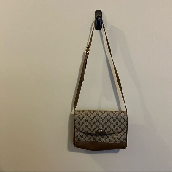 Gucci Supreme Crossbody/Shoulder Bag - Picture 2 of 16